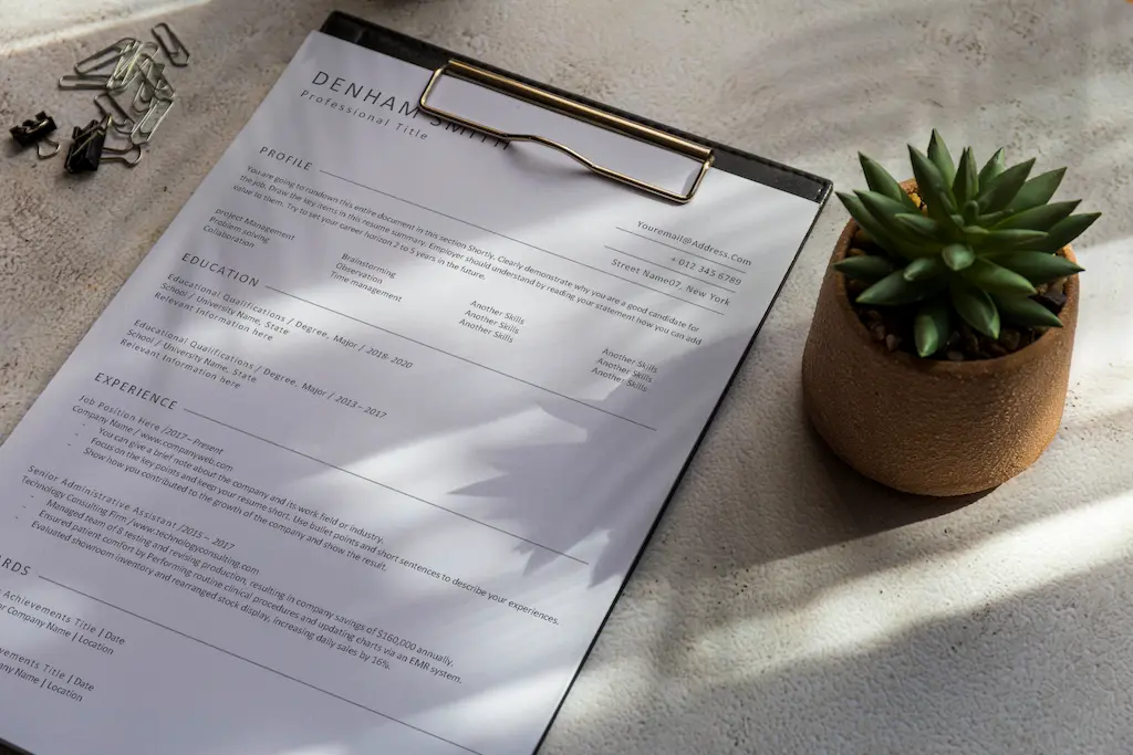 ATS_Resume_Tempalte_Denham_Smith_clipboard mockup